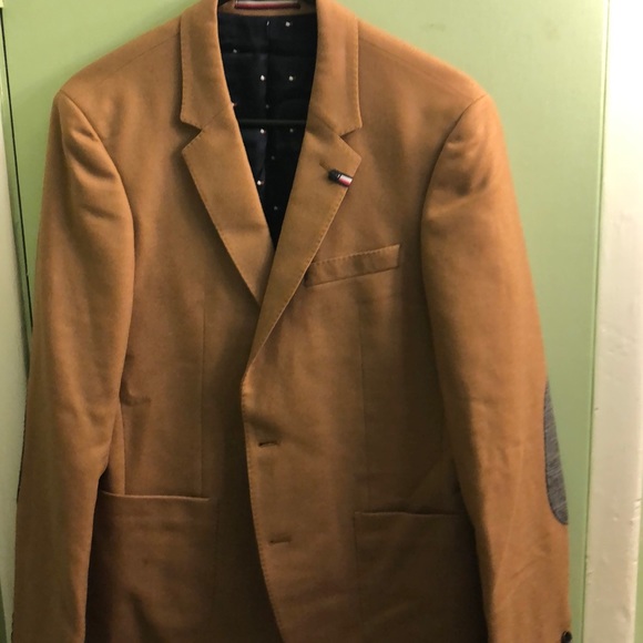 Blazer - Picture 1 of 4